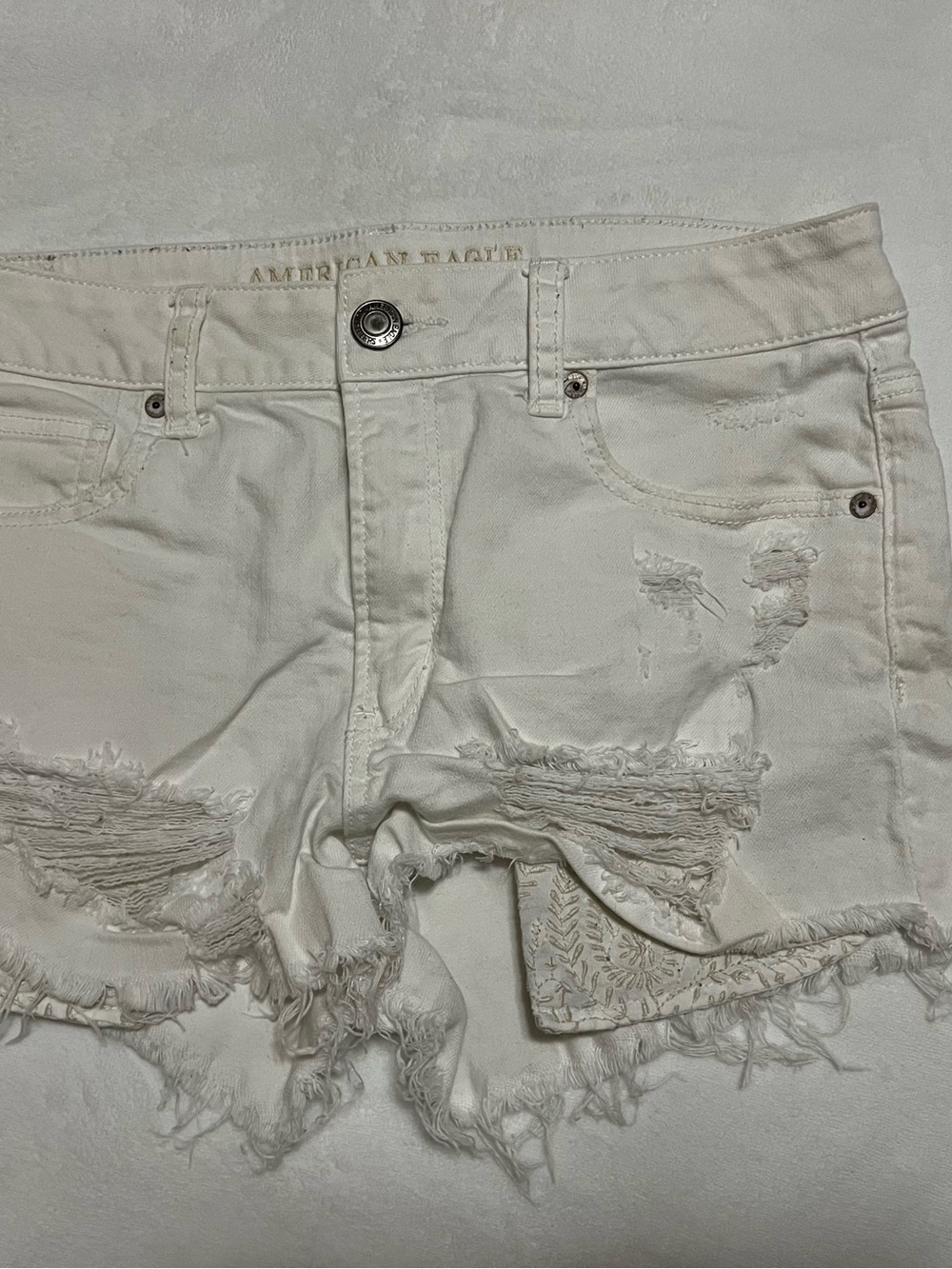 American Eagle Outfitters White Frayed Distressed Denim Shorts